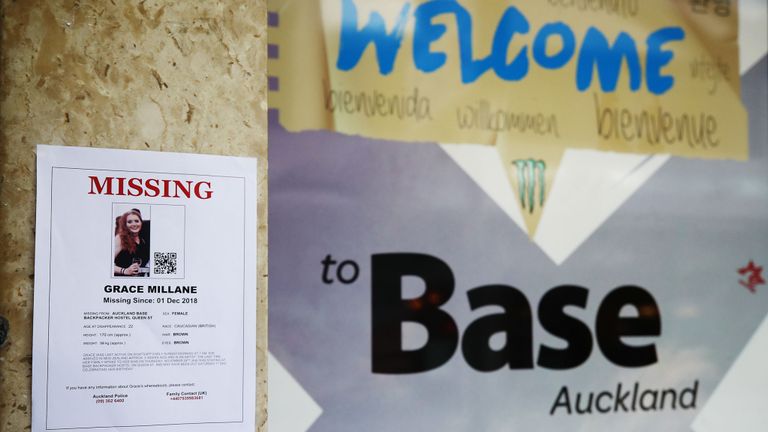 Mme Millane séjournait à l'auberge de jeunesse Base Backpackers, dans le centre d'Auckland, avant sa disparition.