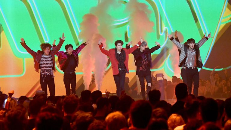 NCT 127 est devenu le premier groupe de K-pop à se produire lors de la remise des prix