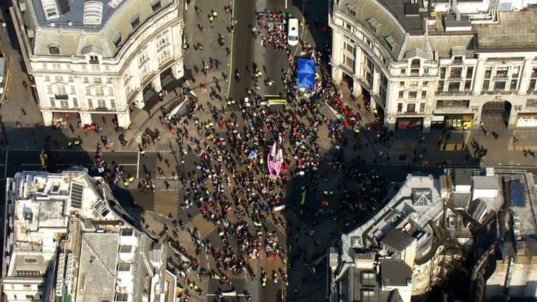 Les manifestants ont pris d'assaut Oxford Circus en avril