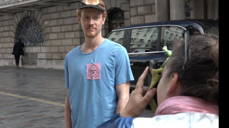 Roman Paluch-Macknik est un militant d'Extinction Rebellion. 