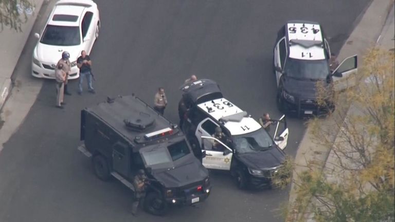 Vue aérienne d'un lycée Saugus High School à Santa Clarita, Californie, où il aurait été fait état d'un tireur actif