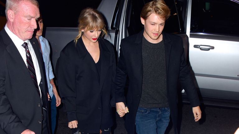 Taylor Swift et son petit ami Joe Alwyn à New York samedi