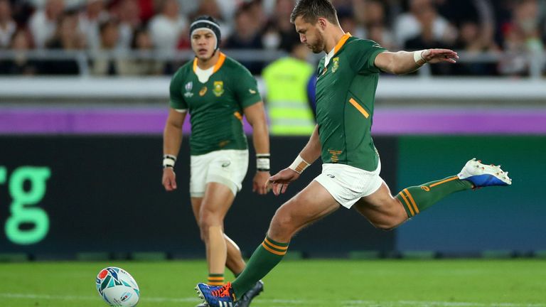 Afrique du Sud Handre Pollard marquant le premier penalty de son équipe de la finale