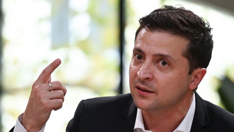 Le président ukrainien Volodymyr Zelensky a déclaré que M. Trump ne le faisait pas chanter