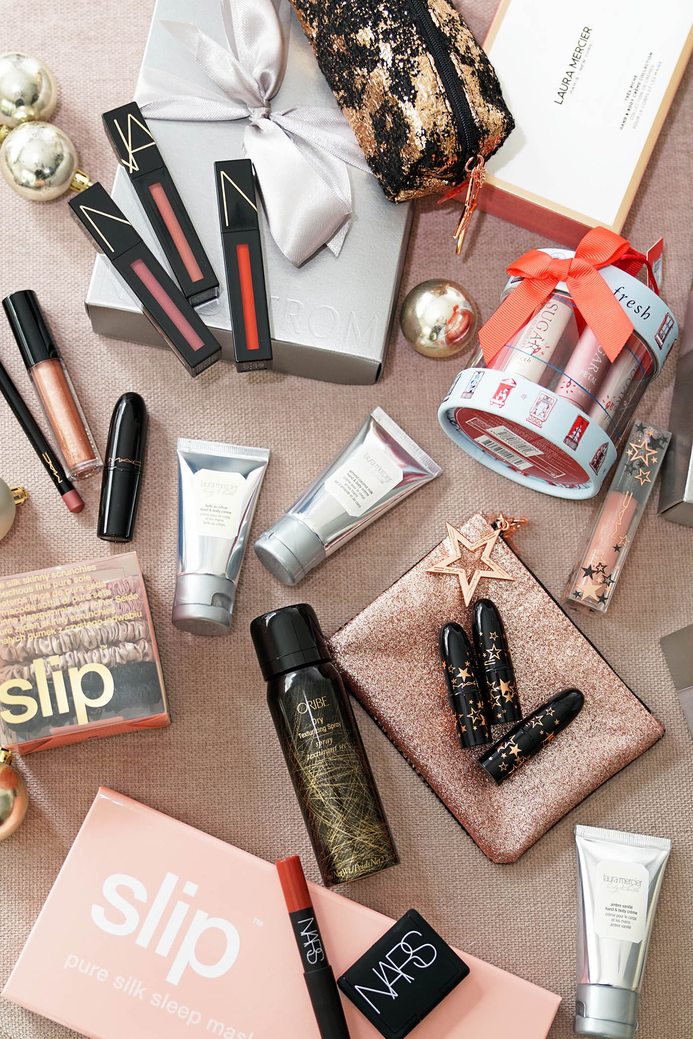 Les meilleures idées de cadeaux de vacances de beauté de Nordstrom 50 $ et moins