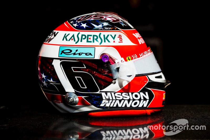 Casque de Charles Leclerc, Ferrari