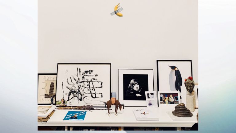 Deux éditions de l'oeuvre se sont vendues 120 000 $. Pic: Zeno ZottiJacopo Zotti