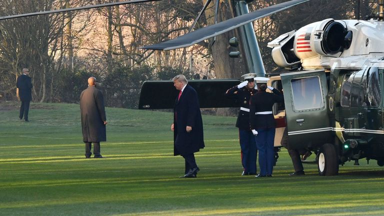 Donald Trump est arrivé pour le sommet sur l'hélicoptère Marine One