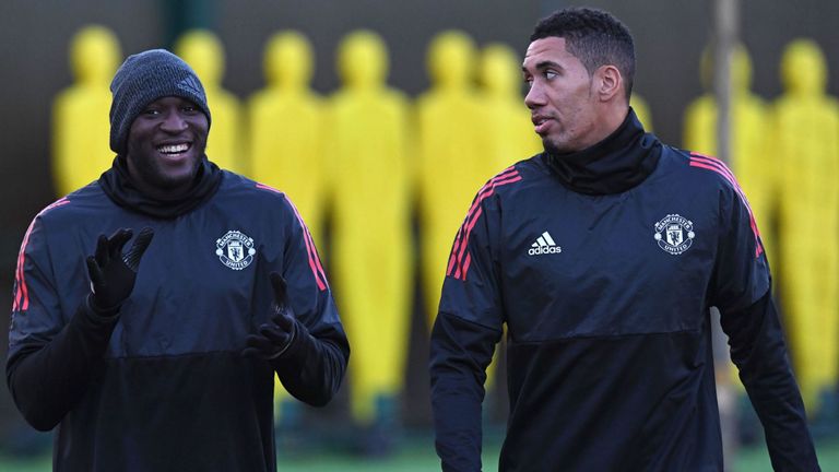 Lukaku, à gauche, avec Smalling pendant leurs journées à Manchester United