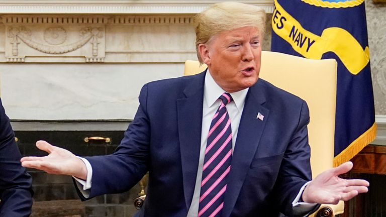 Une minorité vocale réclame la destitution de Trump depuis son arrivée au pouvoir
