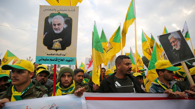 Les partisans des funérailles du général Soleimani à Bagdad
