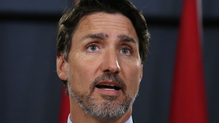 Le Premier ministre canadien Justin Trudeau prend la parole lors d'une conférence de presse le 8 janvier 2020 à Ottawa, Canada. (Photo par Dave Chan / AFP) (Photo par DAVE CHAN / AFP via Getty Images)