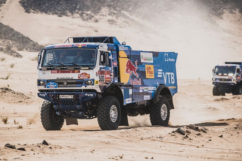 # 500 Kamaz Master: Eduard Nikolaev, Evgenii Iakovlev et Vladimir Rybakov