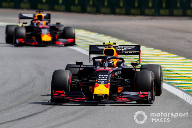 Alexander Albon, Red Bull RB15 et Max Verstappen, Red Bull Racing RB15 