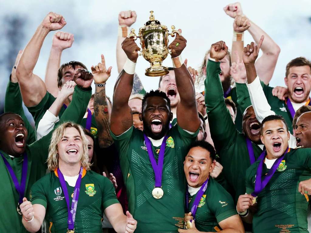 Siya Kolisi nommée personnalité de l’année par le Rugby Union Writers ‘Club après sa victoire en Coupe du monde