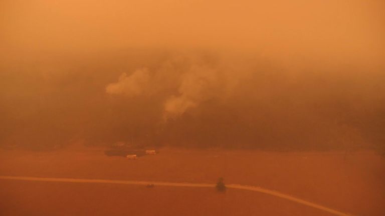 Le ciel au-dessus de la Nouvelle-Galles du Sud était rouge
