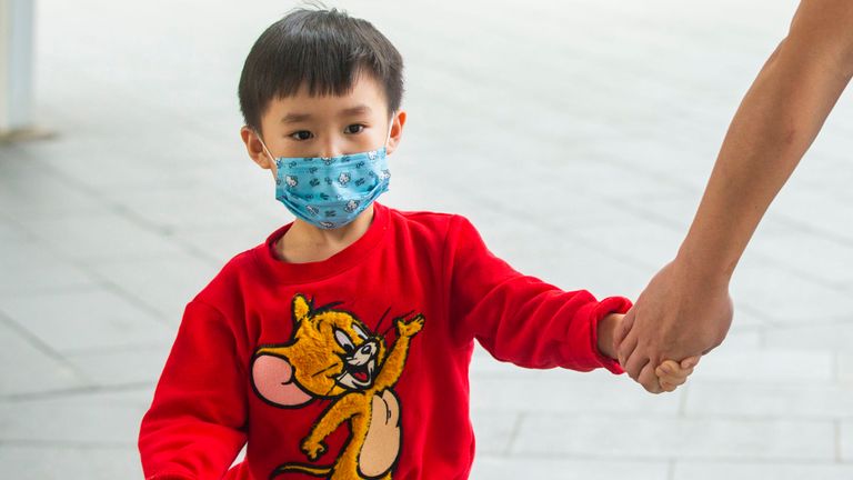 Les gouvernements s'efforcent d'évacuer leurs ressortissants de Wuhan