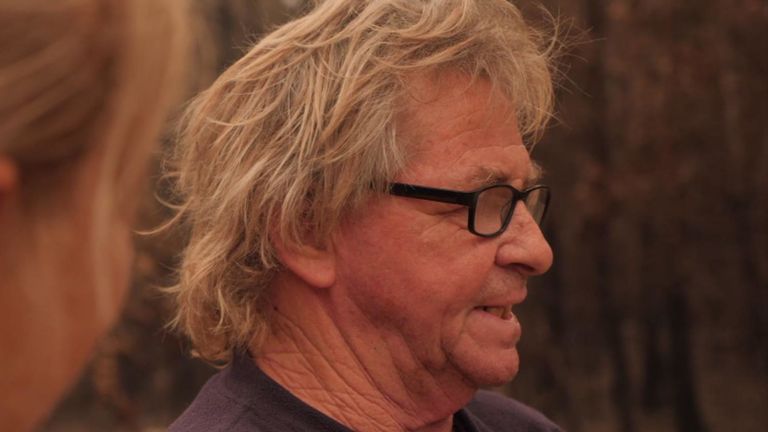 Kevin Colebrook a survécu à l'incendie en versant des seaux d'eau sur lui-même
