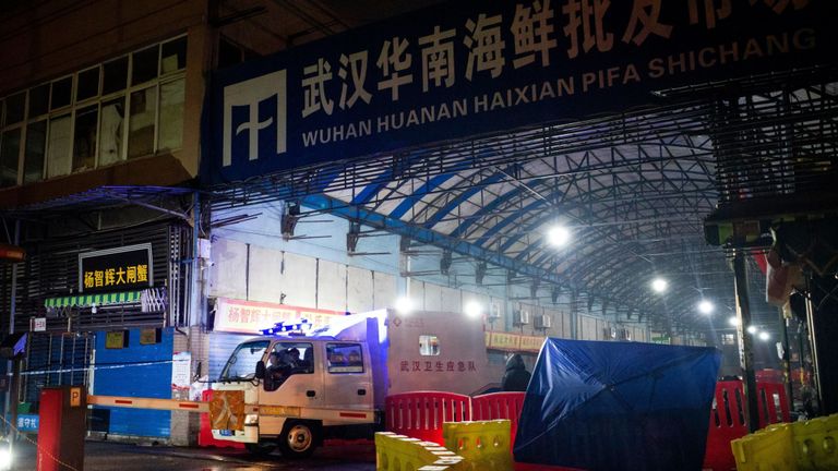 Le virus serait originaire du marché des fruits de mer de Wuhan