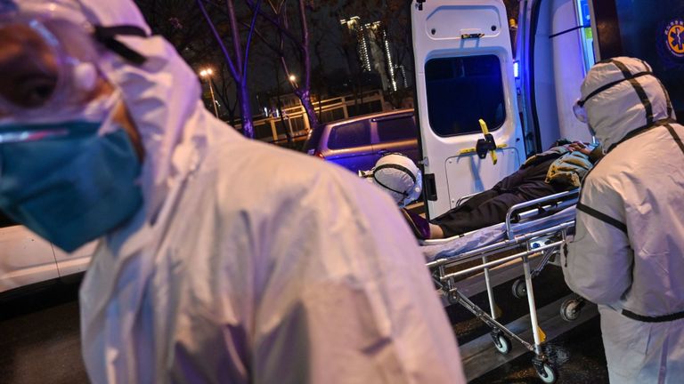 La Chine a confirmé 1 975 personnes infectées par un coronavirus