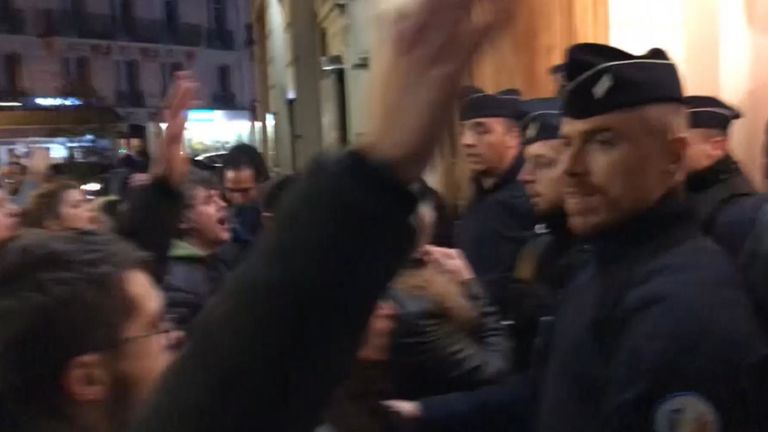 La police a confronté les manifestants