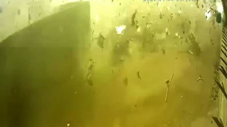 On pense que c'est le moment où l'avion de passagers ukrainien touche le sol en Iran.
