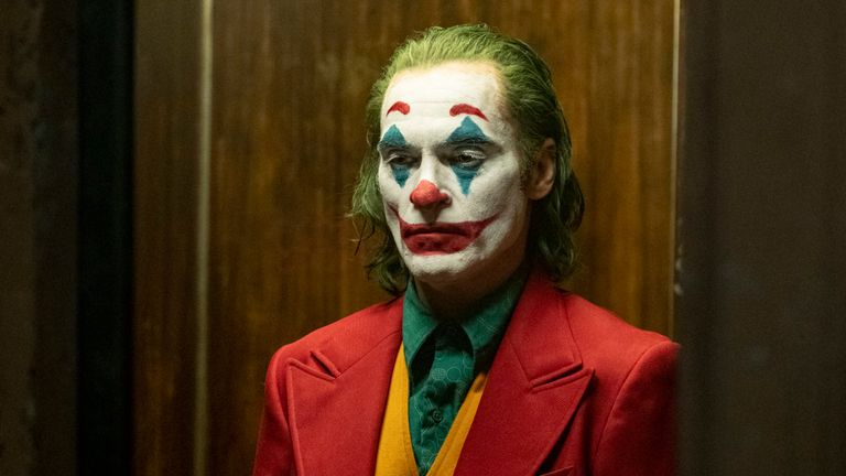 JOAQUIN PHOENIX comme Joker. Photo: Warner Bros / Entertainment Inc