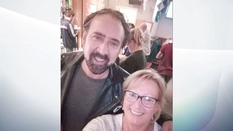 Nicholas Cage a acheté un verre à tout le monde. Pic: Tramways Social Club 