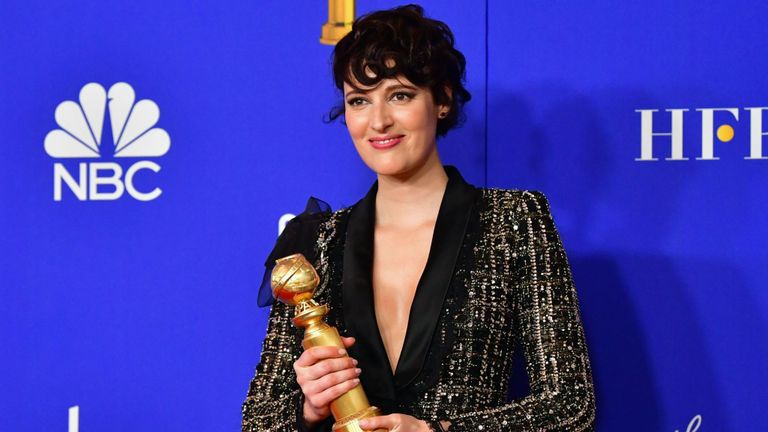 La gagnante des Golden Globes Phoebe Waller-Bridge sur scène
