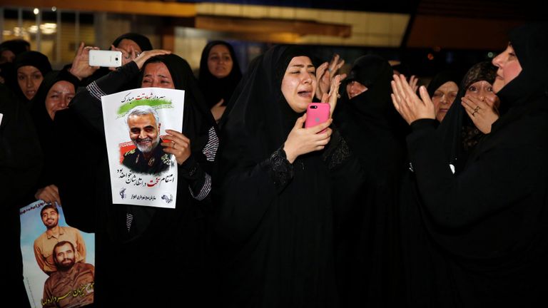 Les Iraniens pleurent la mort de Qassem Soleimani