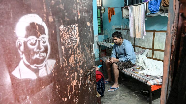 Surya Prakash a dit qu'il avait crié aux assaillants qu'il était aveugle
