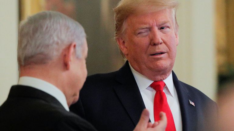 Donald Trump a fait un clin d'œil au Premier ministre israélien Benjamin Netanyahu lors de la conférence de presse