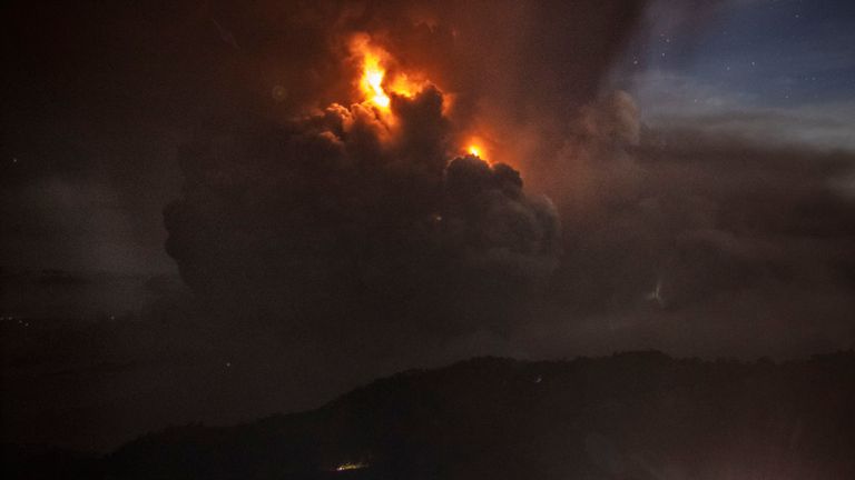 Volcan Taal