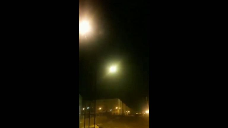 On pense que c'est le moment où un missile a frappé un vol d'Ukrainian International Airlines au-dessus de Téhéran. Pic: @narimangharib