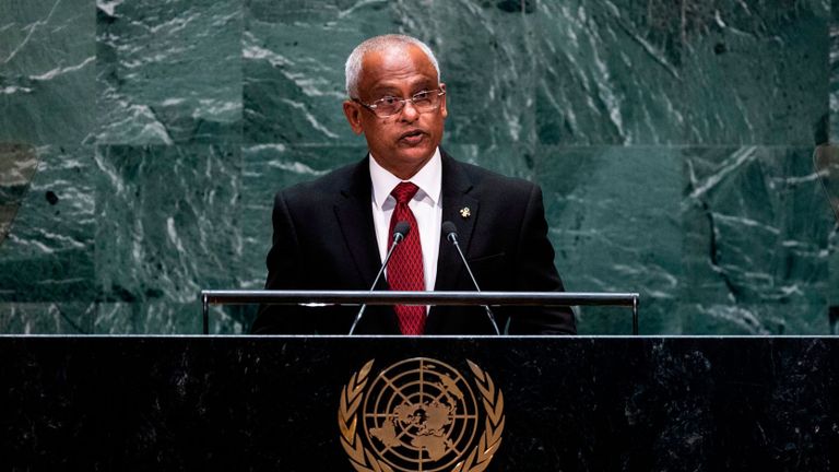 Le président des Maldives, Ibrahim Mohamed Solih, prend la parole lors de la 74e session de l'Assemblée générale des Nations Unies au siège des Nations Unies à New York, le 24 septembre 2019. (Photo de Johannes EISELE / AFP) (Crédit photo: JOHANNES EISELE / AFP via Getty Images)