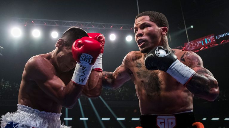 BALTIMORE, MD - 27 juillet: Gervonta Davis frappe Ricardo Nunez lors du deuxième tour de leur combat pour le championnat des super-plumes WBA au Royal Farms Arena le 27 juillet 2019 à Baltimore, Maryland. (Photo de Scott Taetsch / Getty Images)
