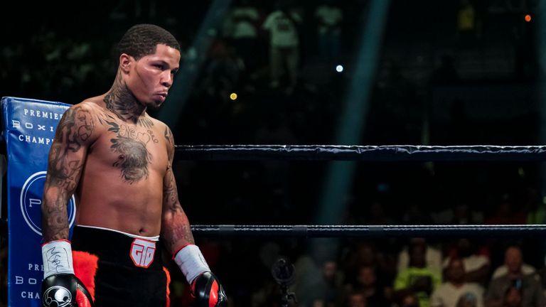 BALTIMORE, MD - 27 juillet: Gervonta Davis regarde à travers le ring avant son combat pour le championnat des poids plumes super WBA contre Ricardo Nunez au Royal Farms Arena le 27 juillet 2019 à Baltimore, Maryland. (Photo de Scott Taetsch / Getty Images)