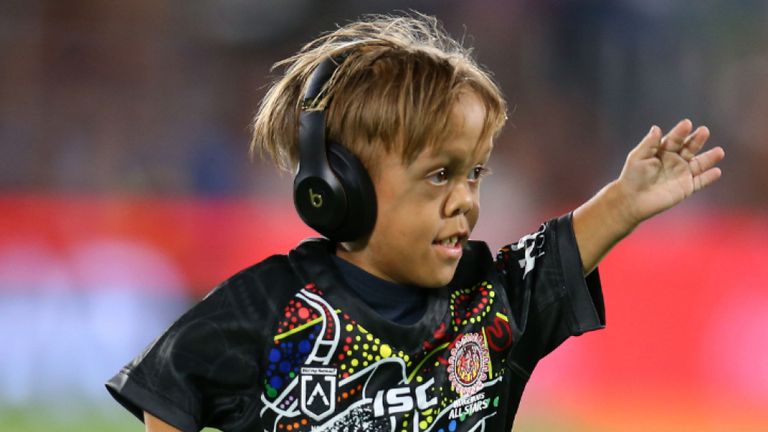 GOLD COAST, AUSTRALIE - 22 février: Quaden Bayles s'exécute sur le terrain avant le match NRL entre les Indigenous All-Stars et les New Zealand Maori Kiwis All-Stars au Cbus Super Stadium le 22 février 2020 sur la Gold Coast, Australie. (Photo de Jason McCawley / Getty Images)
