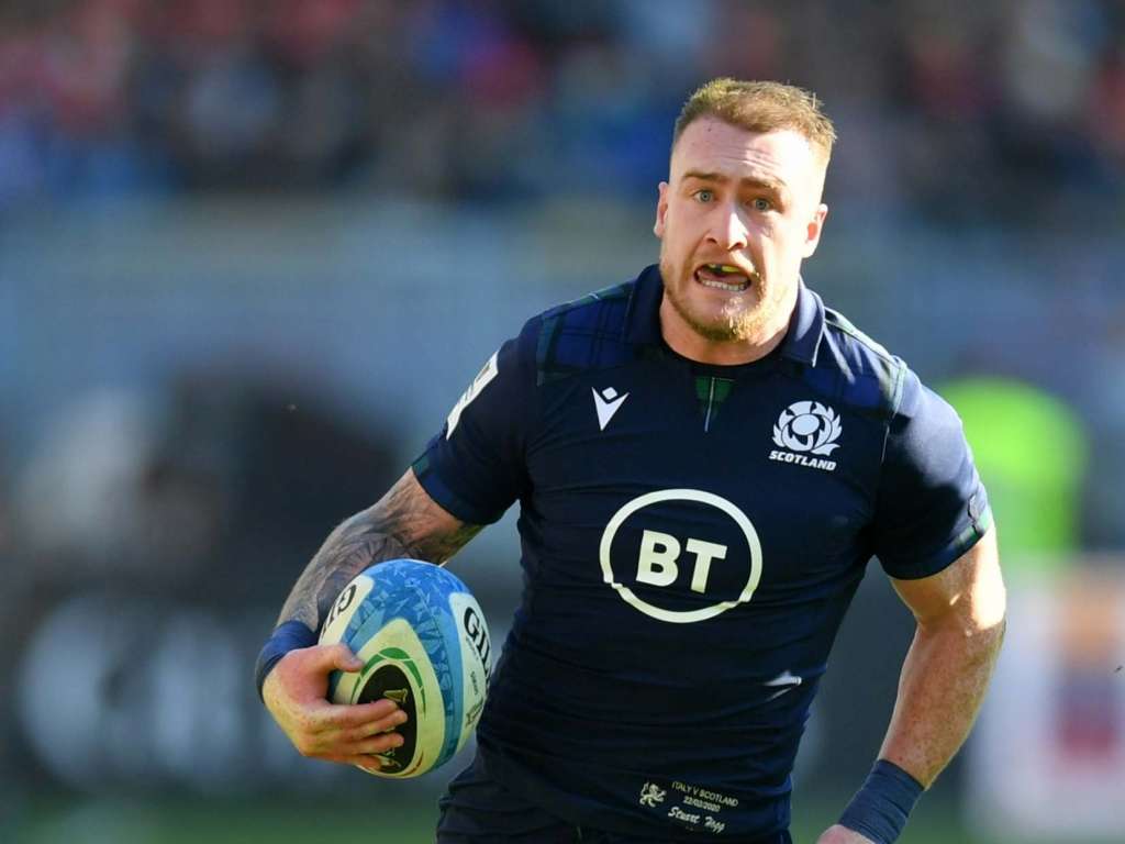 Le skipper Stuart Hogg mène l’Écosse à la première victoire des Six Nations