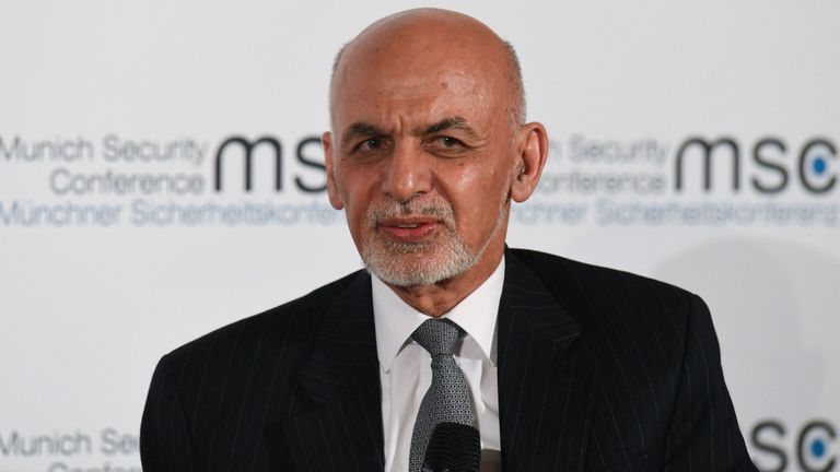 Les talibans ont dénoncé la réélection du président afghan Ashraf Ghani
