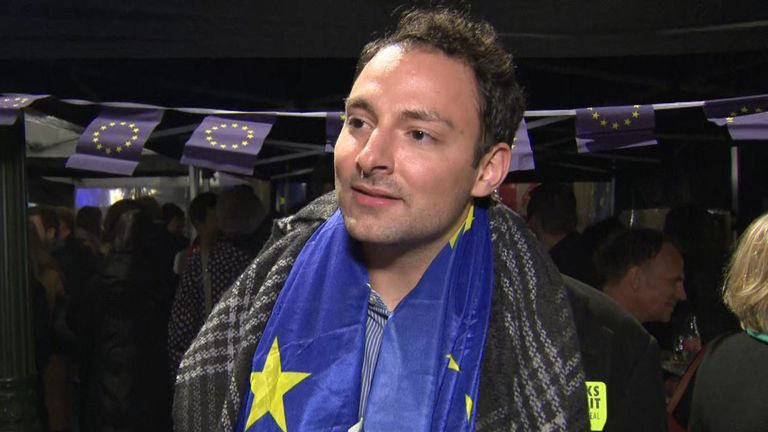 Blaise Baquiche, de Londres, travaille à Bruxelles mais n'est pas sûr de son avenir
