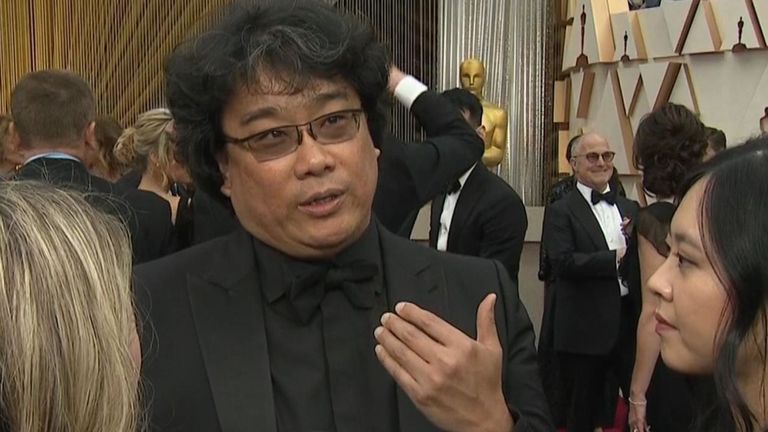 La comédie noire sous-titrée de Bong Joon Ho, Parasite, a remporté le plus d'Oscars de la soirée, remportant quatre victoires au total.