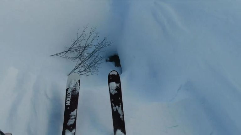 Fox a tenté d'éviter le trou mais est tombé. Pic: La Chamoniarde
