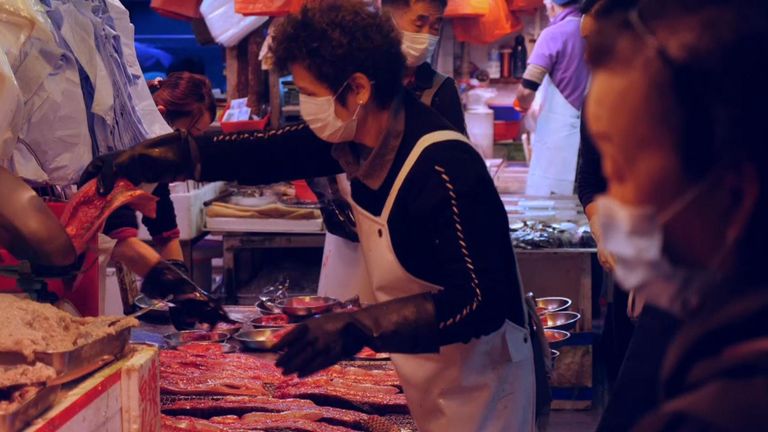 Les habitants de Hong Kong ont exprimé leurs préoccupations concernant la réponse de leur gouvernement à l'épidémie de coronavirus