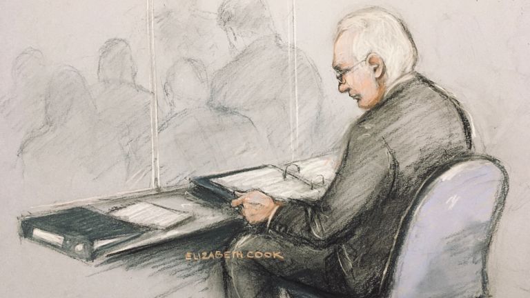 Julian Assange a dit qu'il avait `` des difficultés à se concentrer '' à l'audience