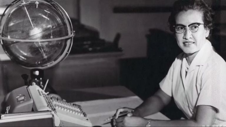   L'ancienne mathématicienne de la NASA Katherine Johnson est née à White Sulphur Springs, Virginie-Occidentale, en 1918 et est décédée le 24 février 2020. Photo: NASA