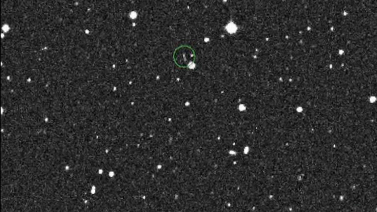 Nouvelle mini lune. Photo: Kacper Wierxchos et Theodore Pruyne, Université de l'Arizona, Catalina Sky Survey