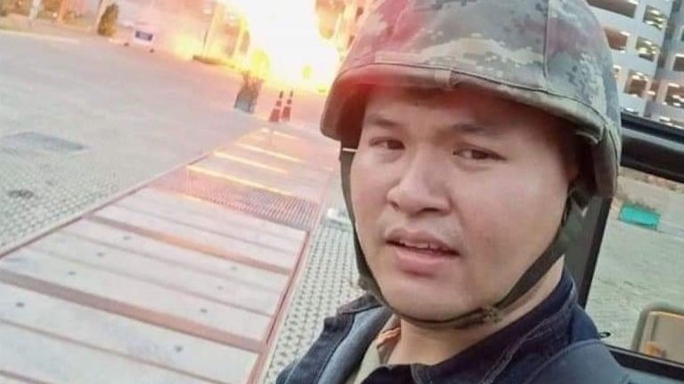 La police affirme que le Sgt Jakrapanth Thomma est en colère contre un différend foncier