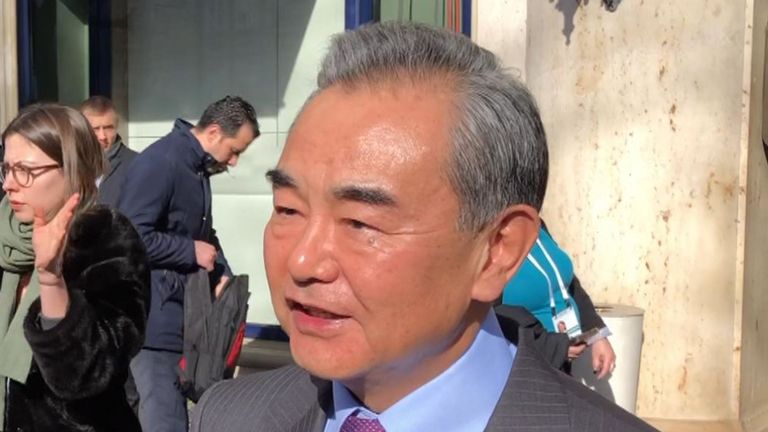 Le ministre chinois des Affaires étrangères sur le coronavirus