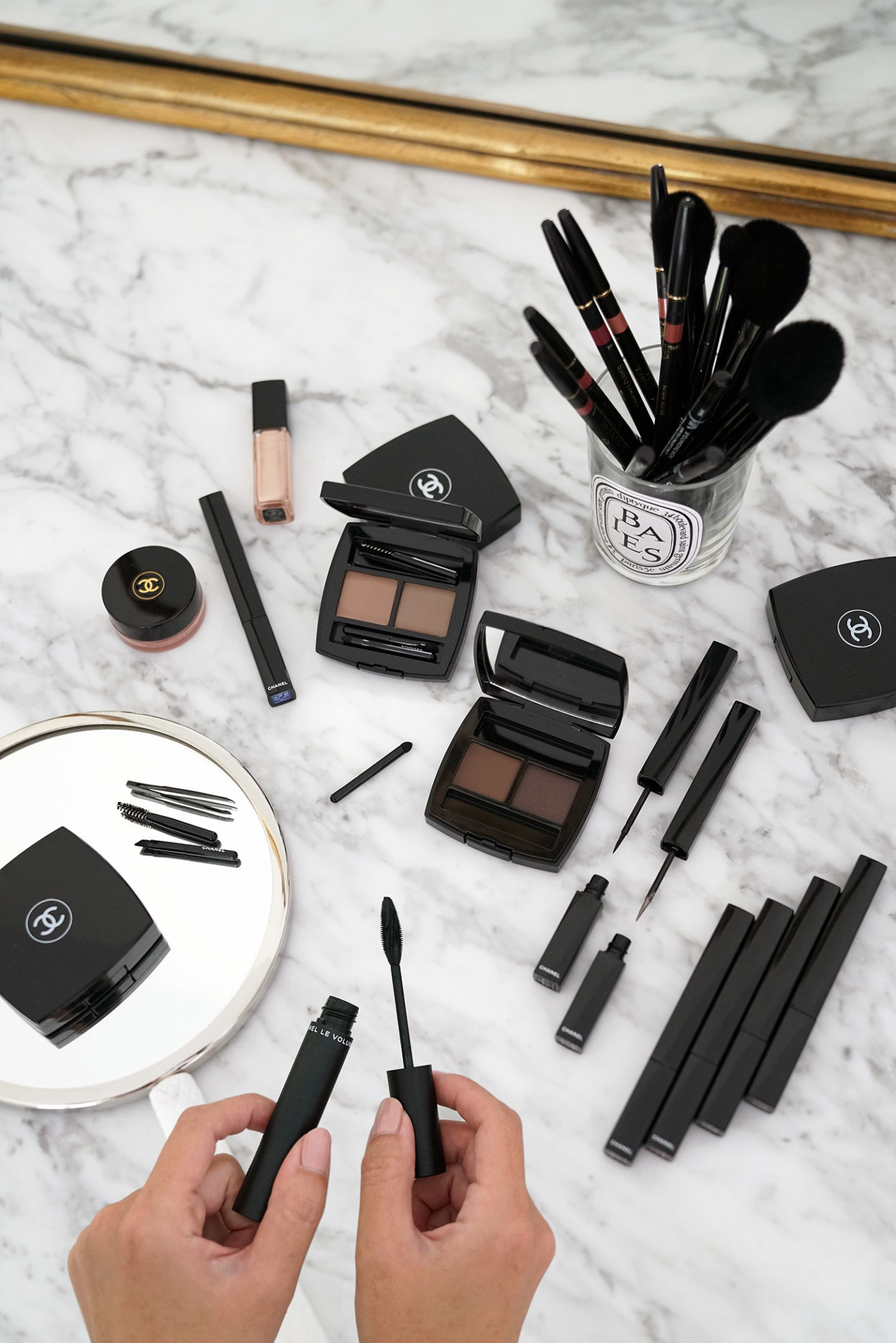 Examen de la collection des yeux Chanel 